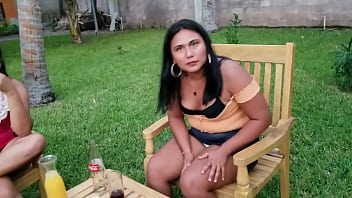 Beautiful Salvadoran woman exposes her panties and thighs