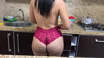 Amateur stepson gets aroused by stepmom's big ass in the kitchen