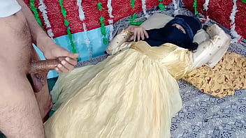 Desi bride in yellow attire enjoys intense intercourse with well-endowed Indian partner in high-definition video