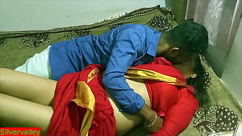 Indian MILF aunty Merry enjoys Christmas day encounter with young dish boy in red saree