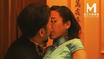 Thick and luscious Asian babe gives the best massage and blowjob in HD