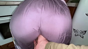 Stepson's curiosity led him to expose stepmom's big ass for anal play